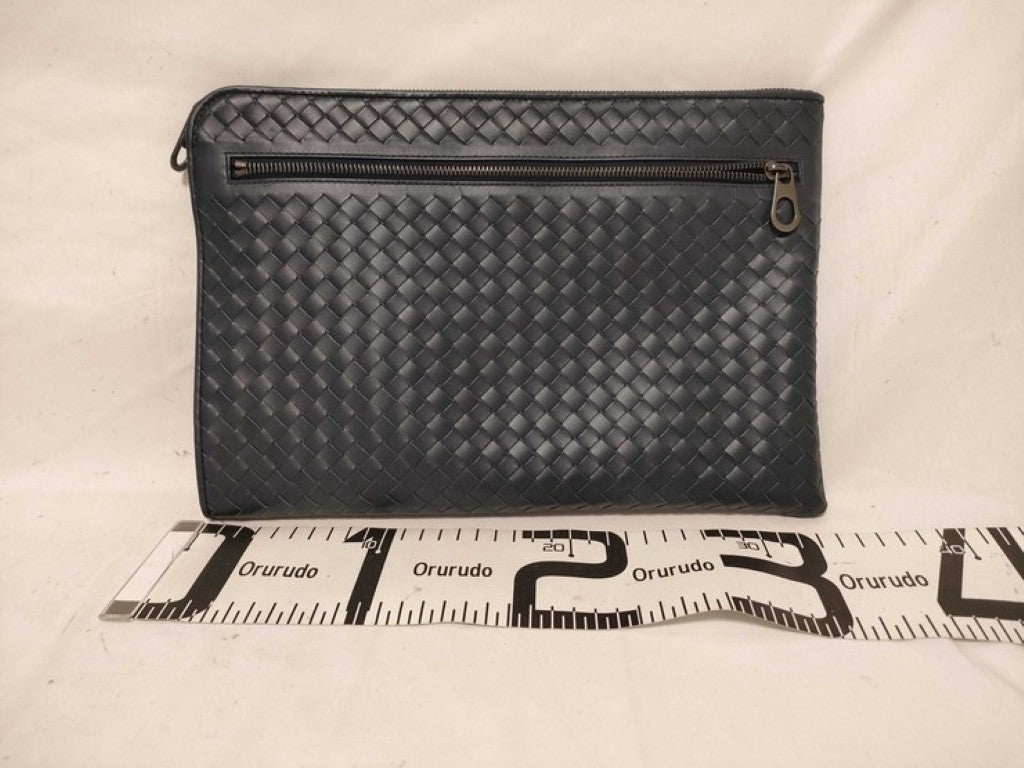BOTTEGA VENETA ボッテガヴェネタ クラッチバッグ イントレチャート 406021 ブラック系 レザー メンズ 美品