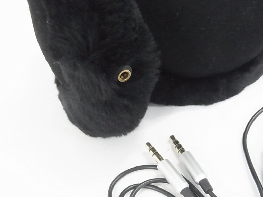 UGG アグ イヤーマフラー Wired Earmuffs ワイヤードイヤーマフ ブラック系 シープスキン スエード ムートン ユニセックス イヤーウォーマー ヘッドホン 有線 美品