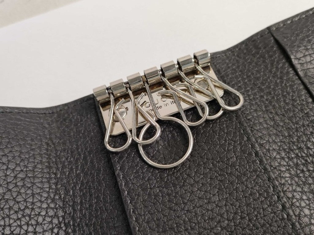 GUCCI グッチ キーケース 771156 ブラック系 レザー メンズ ロゴ 6連 シルバー金具 美品
