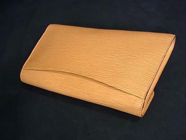 LOUIS VUITTON ルイヴィトン クラッチバッグ アールデコ M52639 ウィニペグ(ベージュ系) エピ ユニセックス