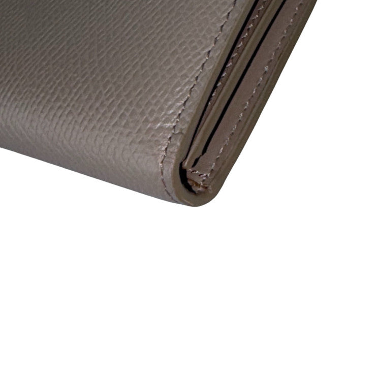 CELINE セリーヌ 二つ折り財布 MEDIUM STRAP WALLET ミディアム ストラップ ウォレット 10B643BFP グレージュ系 レザー レディース ゴールド金具 美品