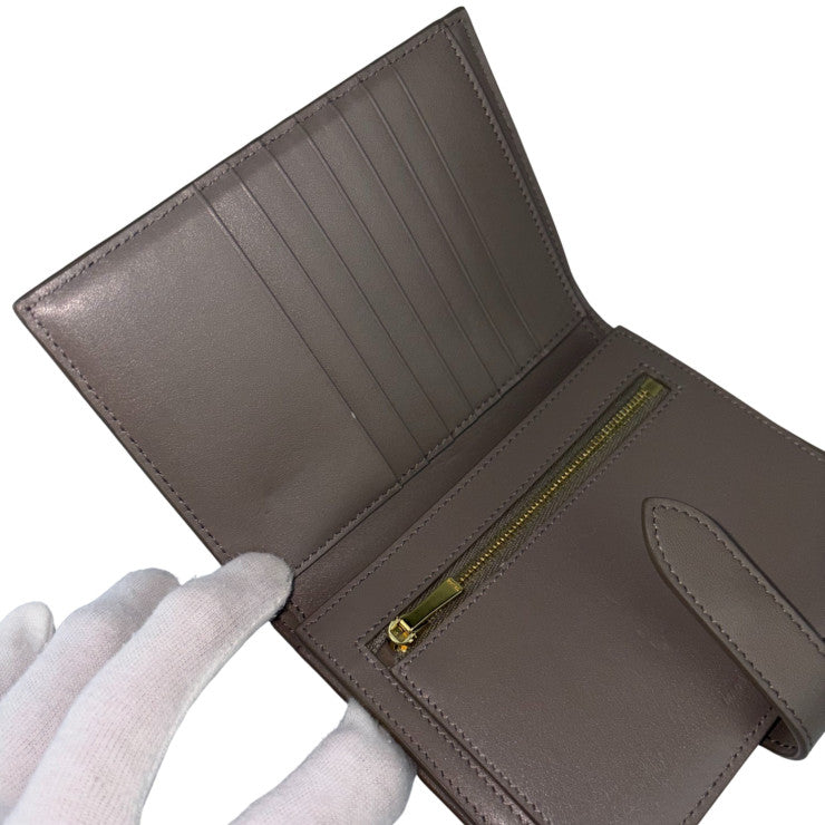 CELINE セリーヌ 二つ折り財布 MEDIUM STRAP WALLET ミディアム ストラップ ウォレット 10B643BFP グレージュ系 レザー レディース ゴールド金具 美品