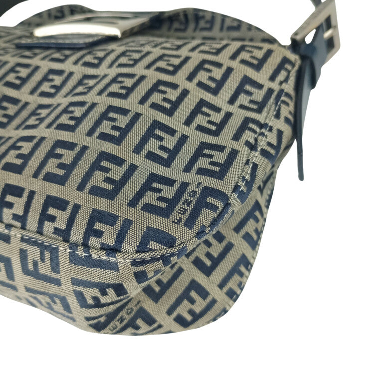 FENDI フェンディ ハンドバッグ ズッカ マンマバケット 2321 26725 グレー系 ネイビー系 キャンバス レザー レディース ショルダーバッグ シルバー金具 美品