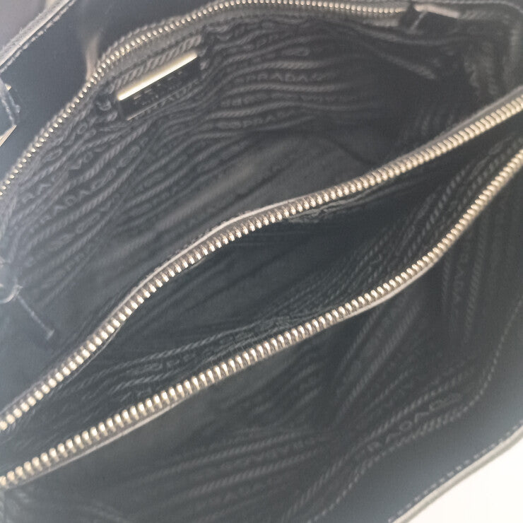 PRADA プラダ ハンドバッグ テスート トート ブラック系 ナイロン レザー レディース 三角ロゴプレート シルバー金具 美品
