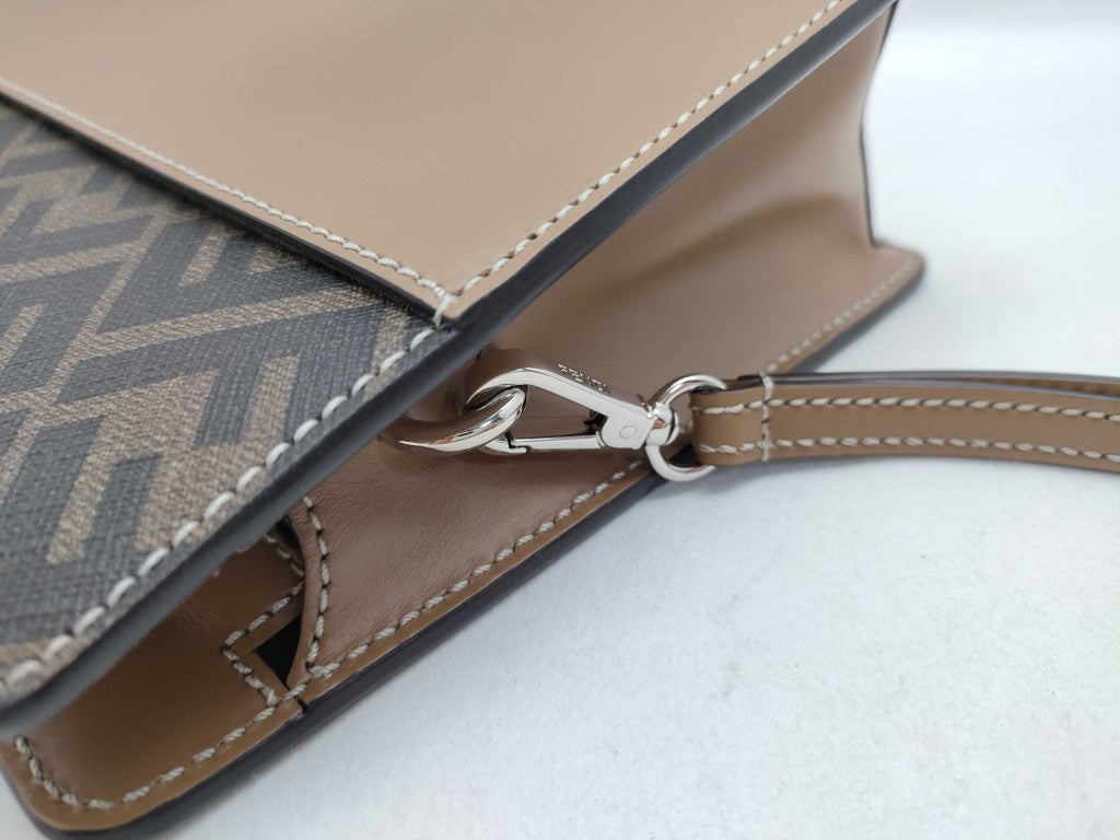 FENDI フェンディ クラッチバッグ ズッカ 7N0145 ブラウン PVC レザー メンズ シルバー金具 美品