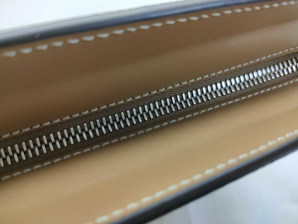 FENDI フェンディ クラッチバッグ ズッカ 7N0145 ブラウン PVC レザー メンズ シルバー金具 美品