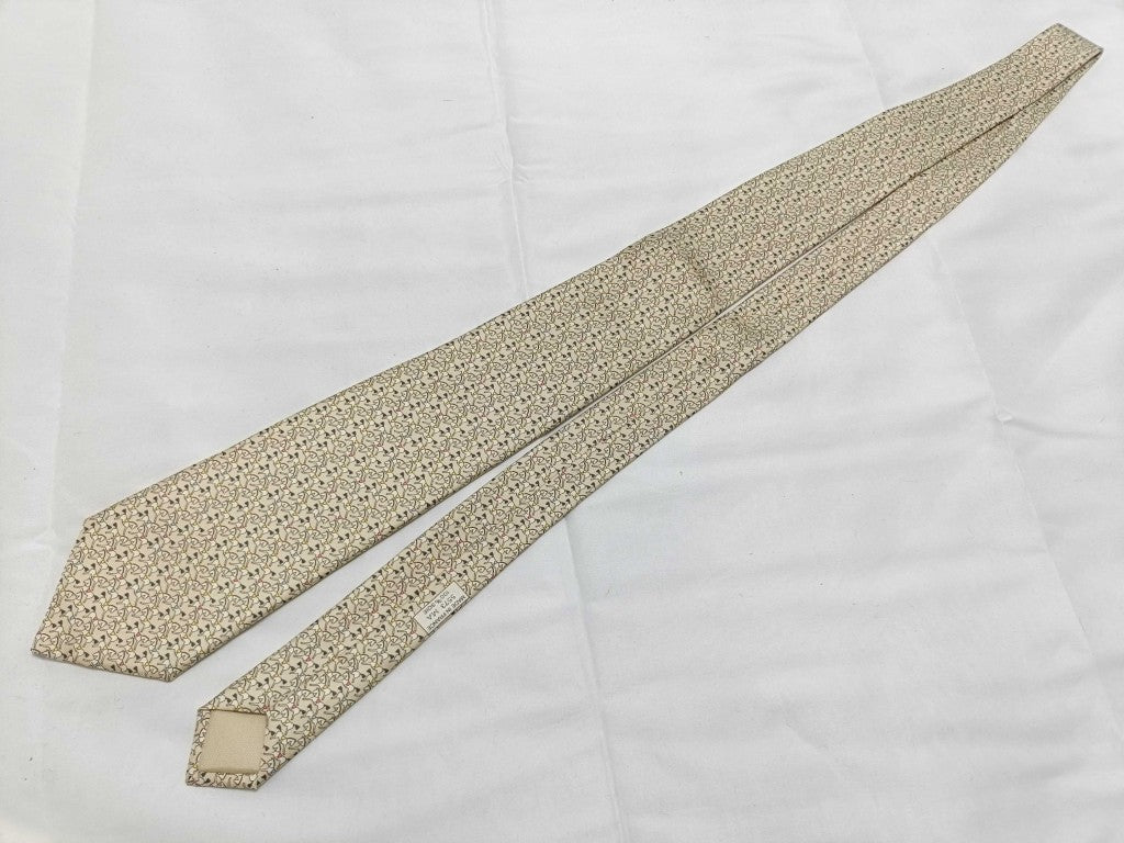 HERMES エルメス ネクタイ ベージュ シルク100％ メンズ 馬柄 新品未使用展示品