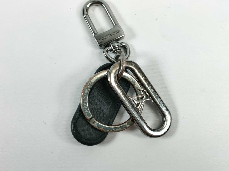 LOUIS VUITTON ルイヴィトン キーホルダー LV シグネチャー チェーン M00927 ブラック シルバー モノグラムエクリプス×メタル ユニセックス キーリング シルバー金具