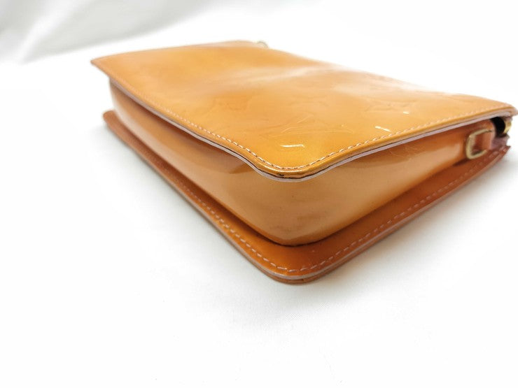 LOUIS VUITTON ルイヴィトン ポーチ レキシントン M91057 マシュマロピンク モノグラムヴェルニ レディース ゴールド金具