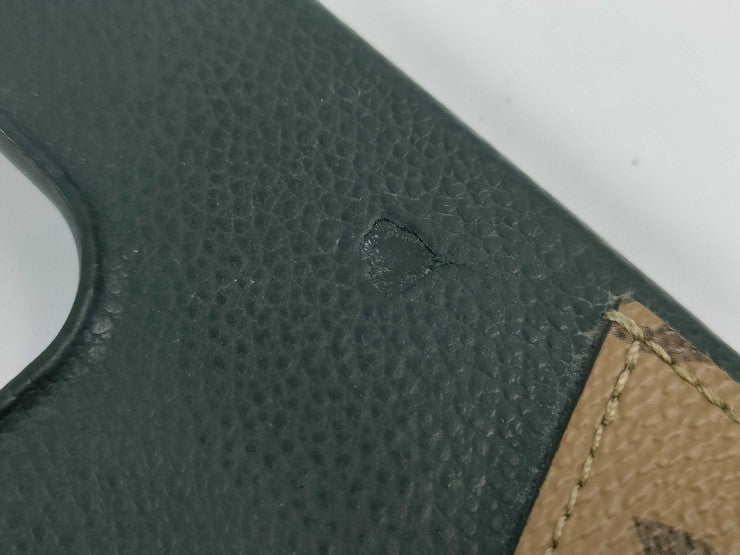LOUIS VUITTON ルイヴィトン スマートフォンケース バンパー iPhone15Pro M82889 ブラウン ブラック モノグラムリバース ユニセックス スマホカバー