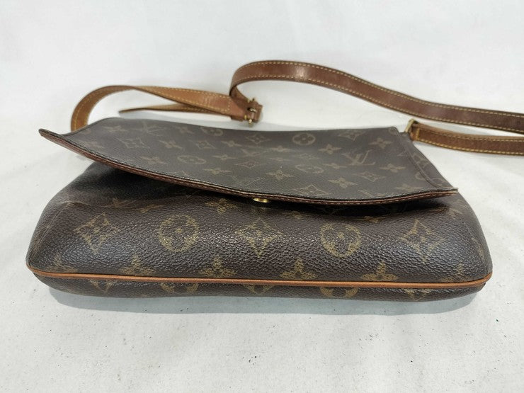 LOUIS VUITTON ルイヴィトン ショルダーバッグ ミュゼットタンゴ M51257 ブラウン モノグラム・キャンバス レディース ポシェット