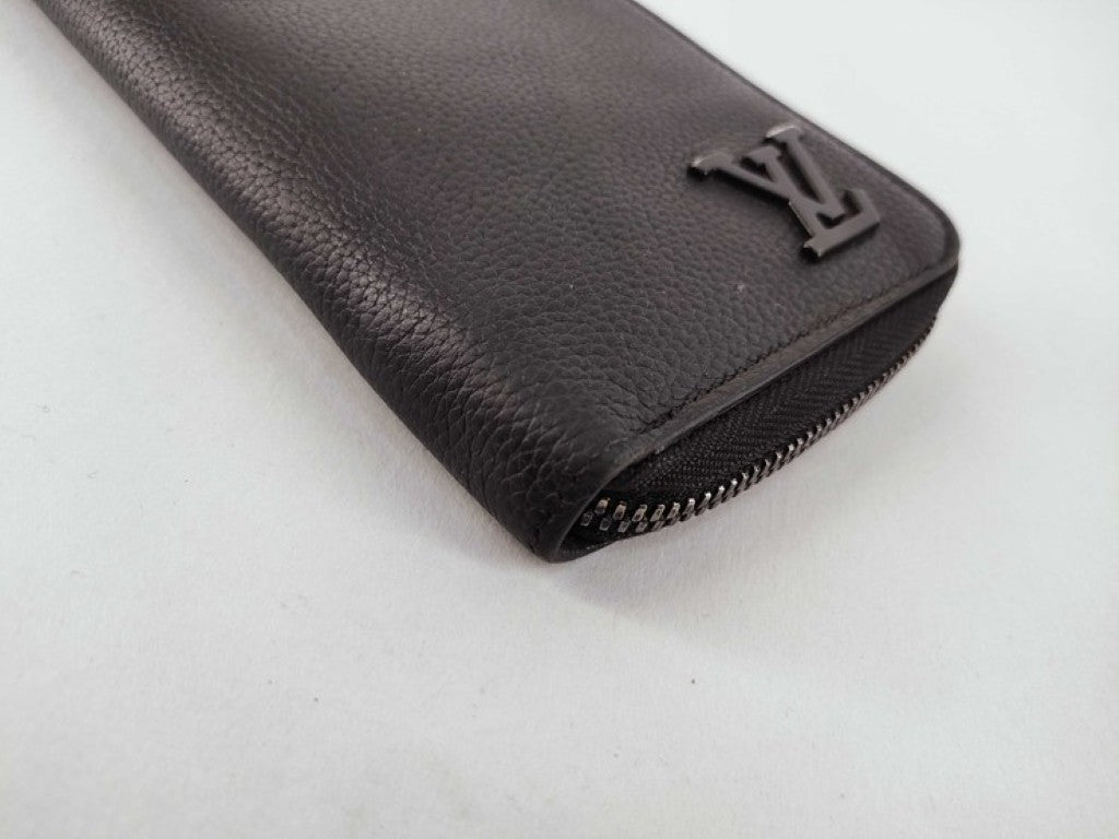 LOUIS VUITTON ルイヴィトン 長財布 アエログラム ジッピーウォレット ヴェルティカル M81743 ブラック系 レザー メンズ ラウンドファスナー シルバー金具 美品