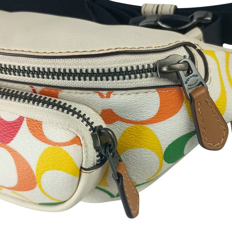 COACH コーチ ウエストバッグ スプリント ベルトバッグ 24 CJ682 チョークマルチ系 PVC レザー ユニセックス ボディバッグ シグネチャー 美品