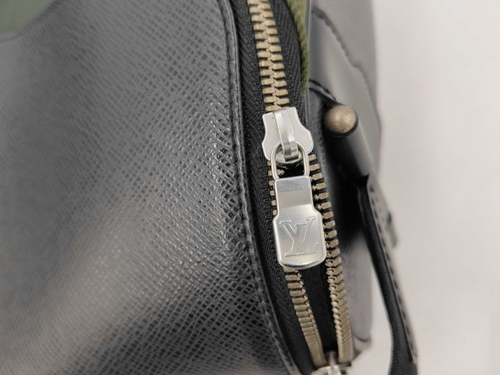LOUIS VUITTON ルイヴィトン ショルダーバッグ タイミール M30862 アルドワーズ系 タイガ メンズ シルバー金具 美品