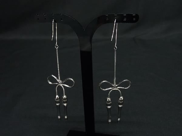 DIOR ディオール ピアス リボンモチーフ フックピアス シルバー系 メタル レディース 超美品