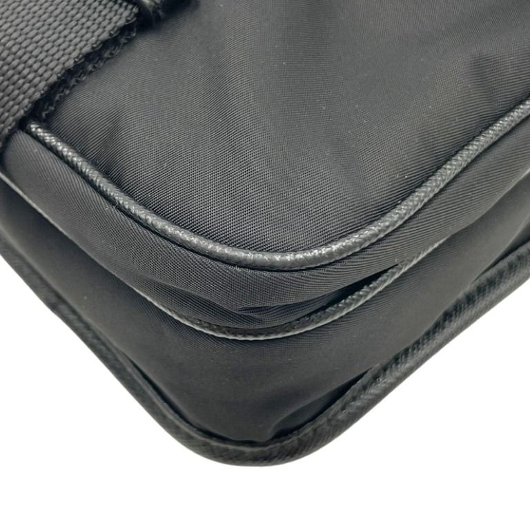 PRADA プラダ ショルダーバッグ Re-Nylon トライアングルロゴ 2VD043 ブラック系 ナイロン ユニセックス シルバー金具 美品