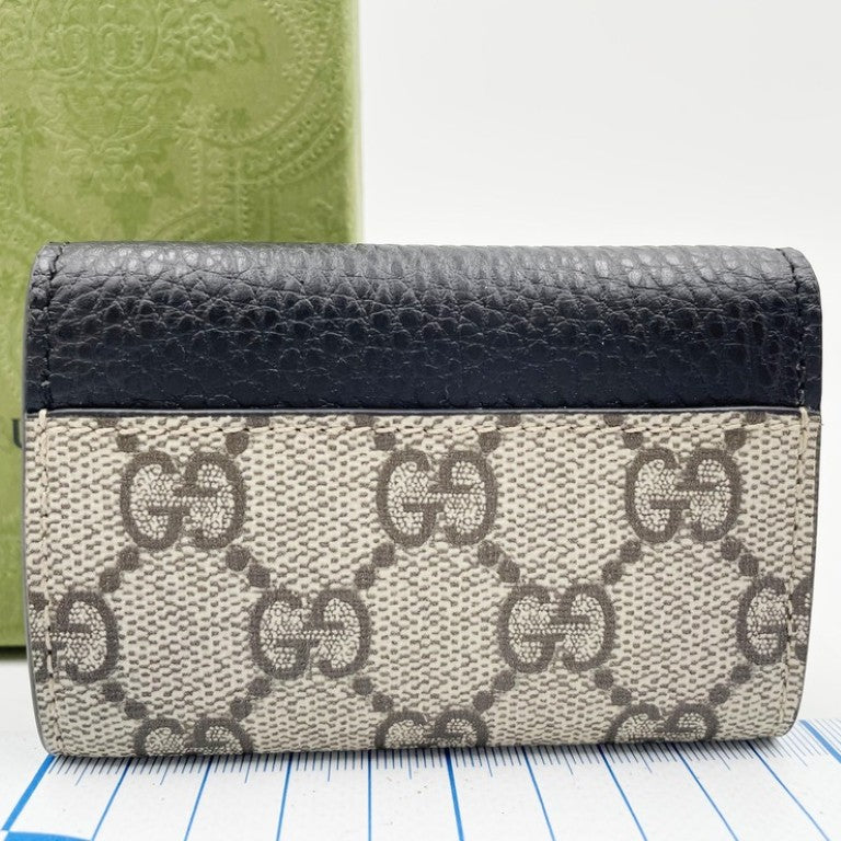 GUCCI グッチ キーケース GGスプリーム 456118 ベージュ ブラウン ブラック系 PVC×レザー ユニセックス 6連 ゴールド金具 超美品