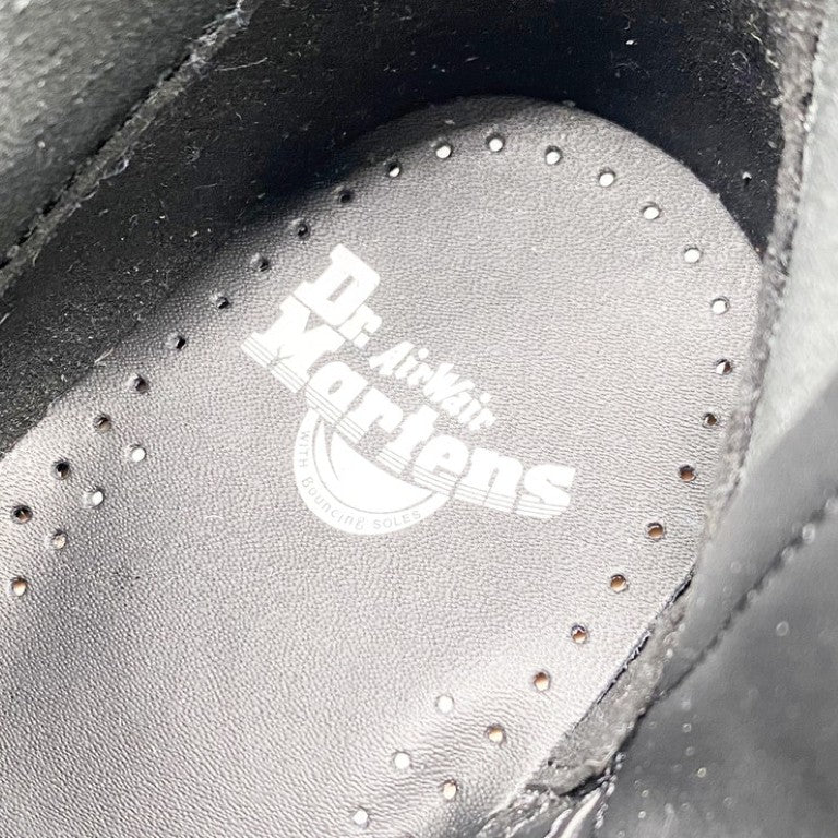 Dr.Martens ドクターマーチン ブーツ 8ホール AW006 ブラック系 レザー ユニセックス 厚底 新品未使用展示品