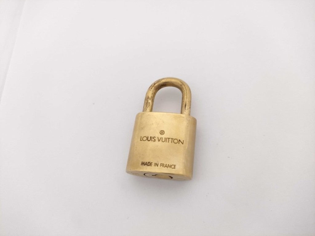 LOUIS VUITTON ルイヴィトン 南京錠 パドロック R10000 ゴールド系 真鍮 ユニセックス 美品