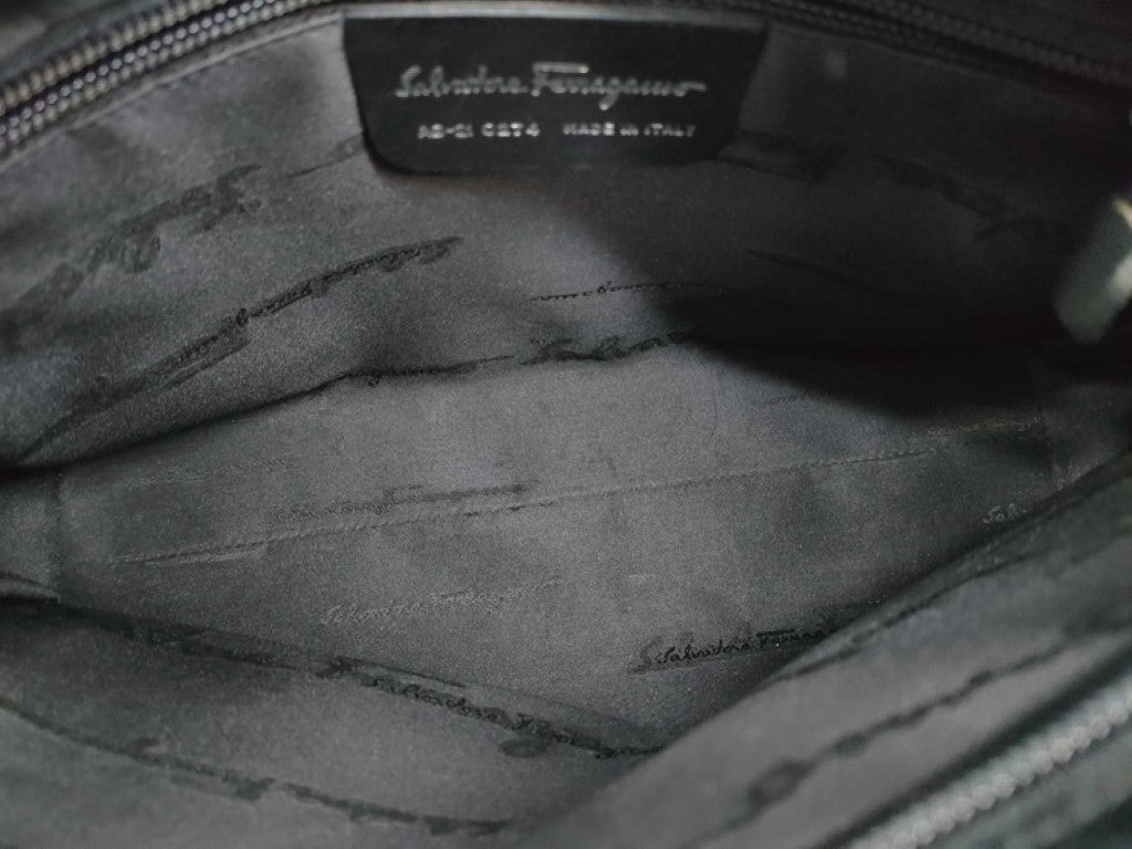 Salvatore Ferragamo フェラガモ ショルダーバッグ ヴァラ AB-21 0274 ブラック系 レザー レディース シルバー金具 美品