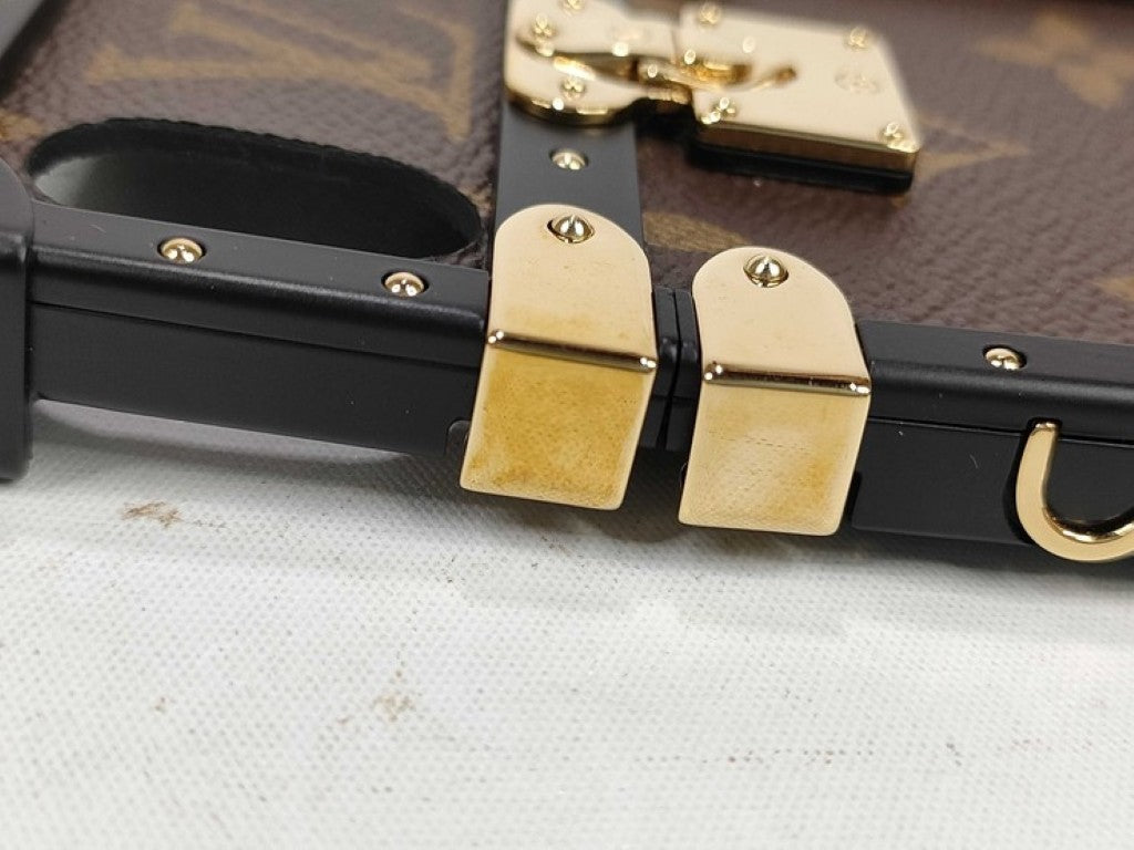 LOUIS VUITTON ルイヴィトン スマホケース アイトランク M62618 ブラウン ブラック系 モノグラム ユニセックス iphone X用ケース ゴールド金具 美品