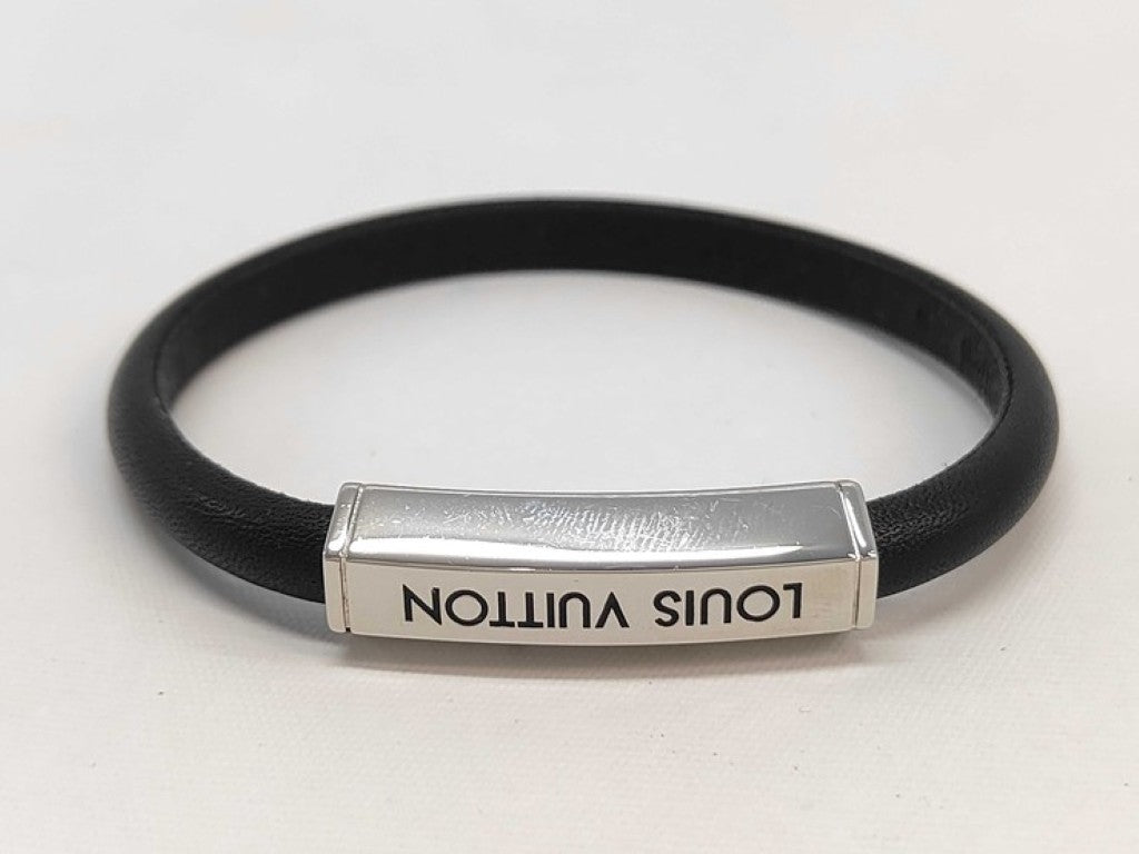 LOUIS VUITTON ルイヴィトン ブレスレット ブレスレット クリップ イット M8119 ブラック系 レザー ユニセックス シルバー金具 美品