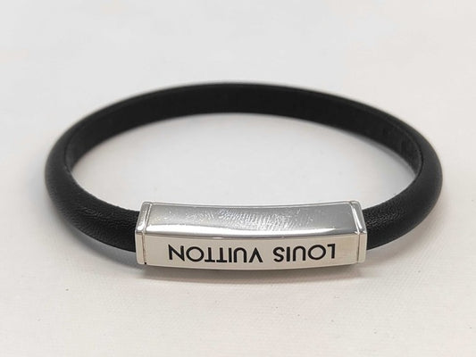 LOUIS VUITTON ルイヴィトン ブレスレット ブレスレット クリップ イット M8119 ブラック系 レザー ユニセックス シルバー金具 美品