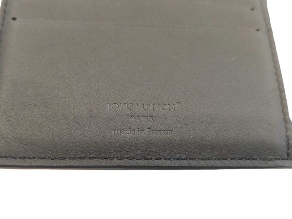 LOUIS VUITTON ルイヴィトン 二つ折り財布 ポルトフォイユ ミュルティプル M82072 ブラック系 トリヨンレザー メンズ モノグラム 美品