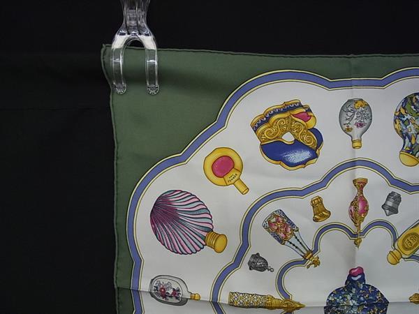 HERMES エルメス ハンカチーフ ポケットチーフ カレ45 マルチカラー シルク100％ レディース Qu importe le flacon 香水瓶 プチカレ ガヴロッシュ 美品
