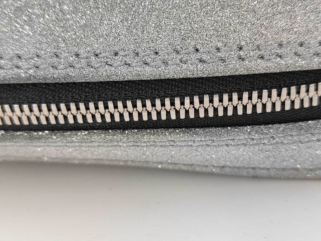 BALENCIAGA バレンシアガ クラッチバッグ トライアングル グリッター 476976 シルバー系 レザー レディース ラメ セカンドバッグ 美品