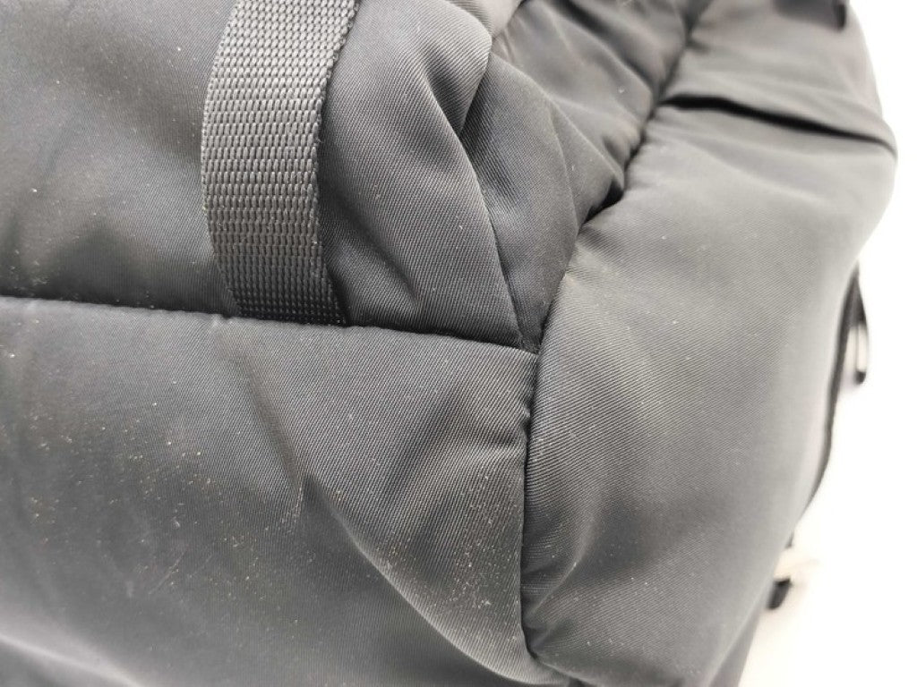 PRADA プラダ リュックサック トライアングルロゴ 2VZ062 ブラック系 ナイロン ユニセックス バックパック 白タグ シルバー金具 美品