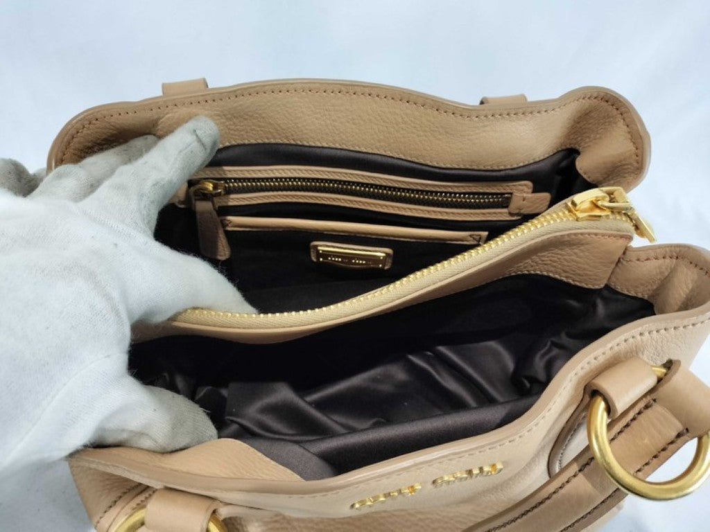 miu miu ミュウミュウ ハンドバッグ ベージュ系 レザー レディース ゴールド金具 美品