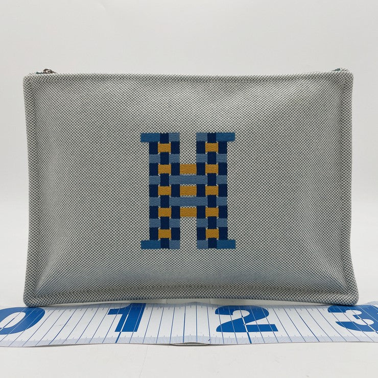 HERMES エルメス ポーチ Hティサージュ フラットポーチ ブルー系 トワルアッシュ ユニセックス 刺繍 シルバー金具 美品