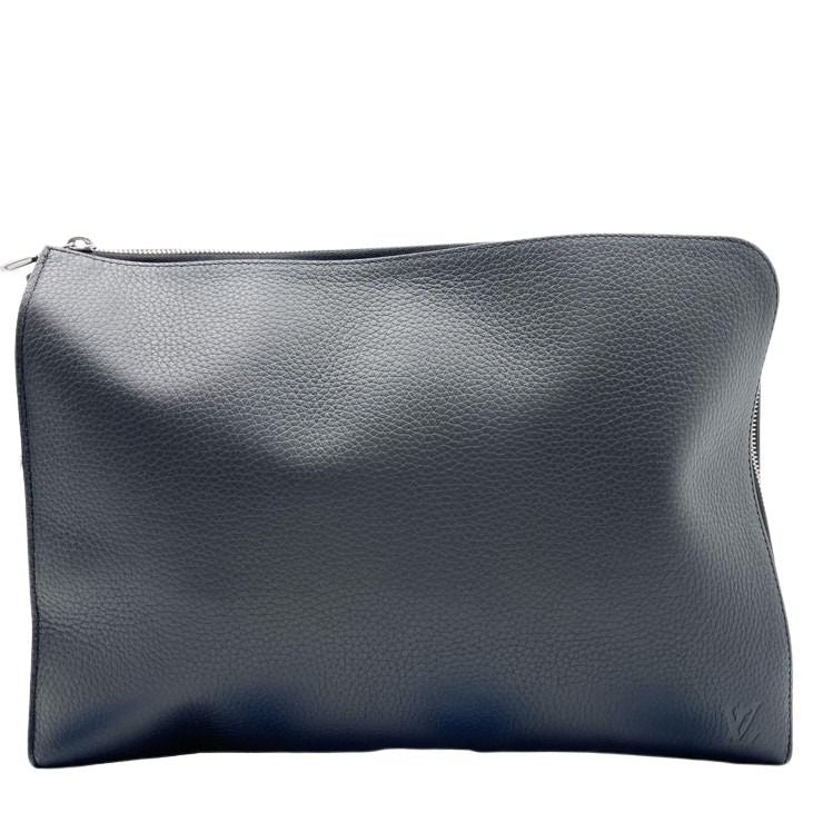 LOUIS VUITTON ルイヴィトン クラッチバッグ ポシェット ジュール GM M67768 ノワール(ブラック)系 トリヨンレザー ユニセックス シルバー金具 美品