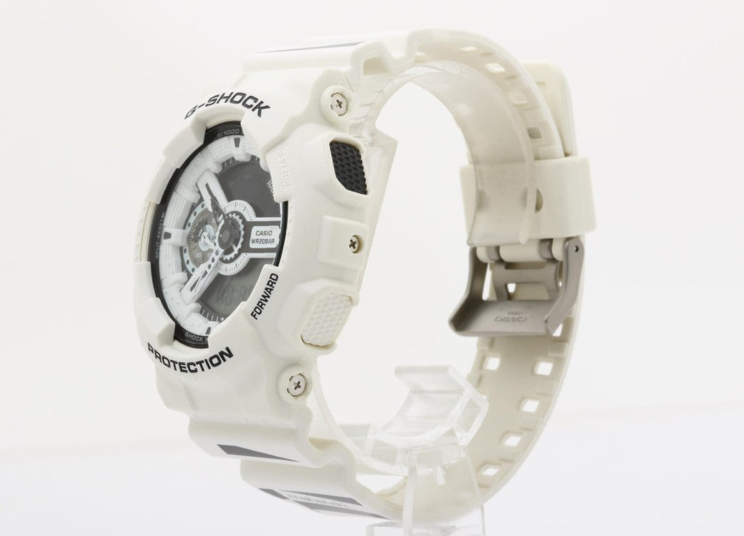 CASIO カシオ 時計 G-SHOCK マハリシコラボ GA-110MH-7AJR ホワイト シルバー系 樹脂 メンズ アナデジ 美品