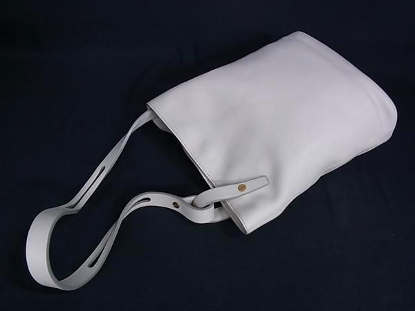 LOEWE ロエベ ショルダーバッグ アシンメトリー アイボリー レザー レディース