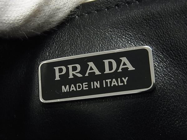 PRADA プラダ ショルダーバッグ トライアングルロゴ 1NR005 アイボリー系 レザー レディース チェーン ミニバッグ ポーチ シルバー金具 超美品