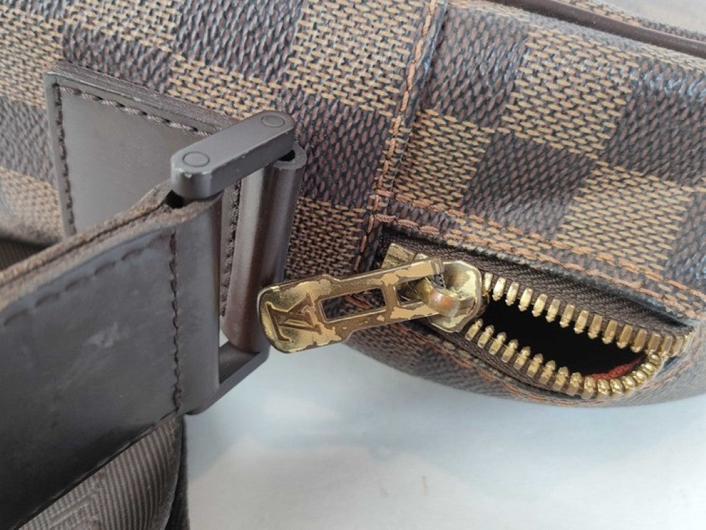 LOUIS VUITTON ルイヴィトン ショルダーバッグ オラフGM N41440 エベヌ（ブラウン）系 ダミエ メンズ 美品