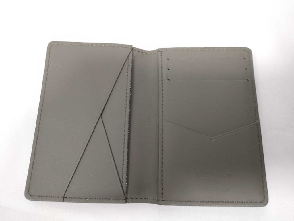 LOUIS VUITTON ルイヴィトン カードケース アエログラム オーガナイザードゥポッシュ M82277 カーキ系 レザー メンズ パスケース 名刺入れ 美品