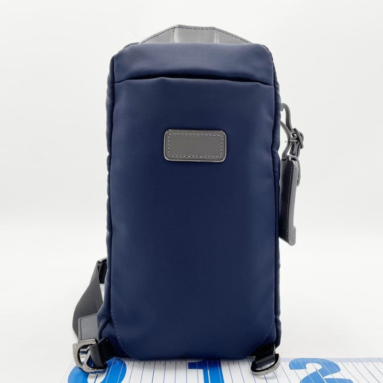 TUMI トゥミ ボディバッグ HARRISON ハリソン 6602035NVYN ネイビー×ブラック系 ナイロン レザー メンズ ショルダーバッグ シルバー金具 美品