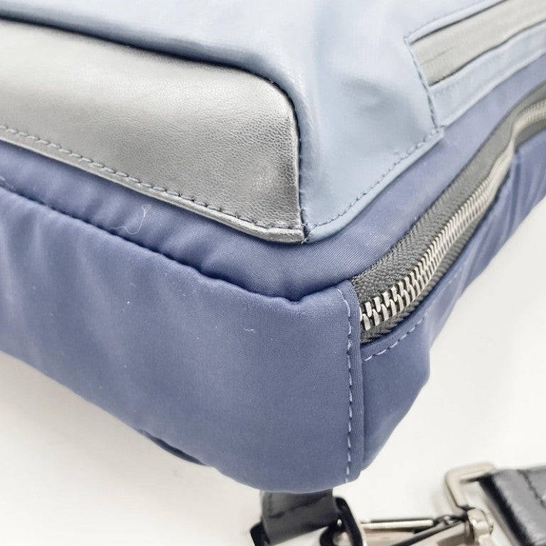 TUMI トゥミ ボディバッグ HARRISON ハリソン 6602035NVYN ネイビー×ブラック系 ナイロン レザー メンズ ショルダーバッグ シルバー金具 美品