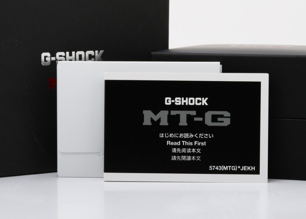 CASIO カシオ 時計 G-SHOCK MT-G MTG-B4000 Series MTG-B4000D-1AJF ブラック シルバー系 カーボンファイバー強化樹脂／ステンレススチール レイヤーコンポジットバンド メンズ アナログ 美品