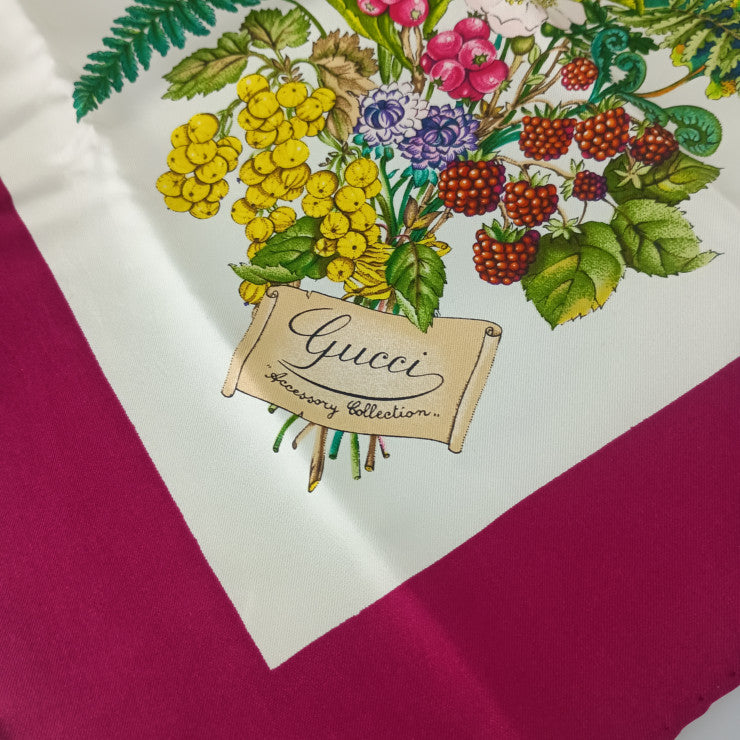 GUCCI グッチ スカーフ ヴィットリオ・アッコルネロ きのこ マルチカラー系 シルク100％ レディース 大判 ヴィンテージ 美品