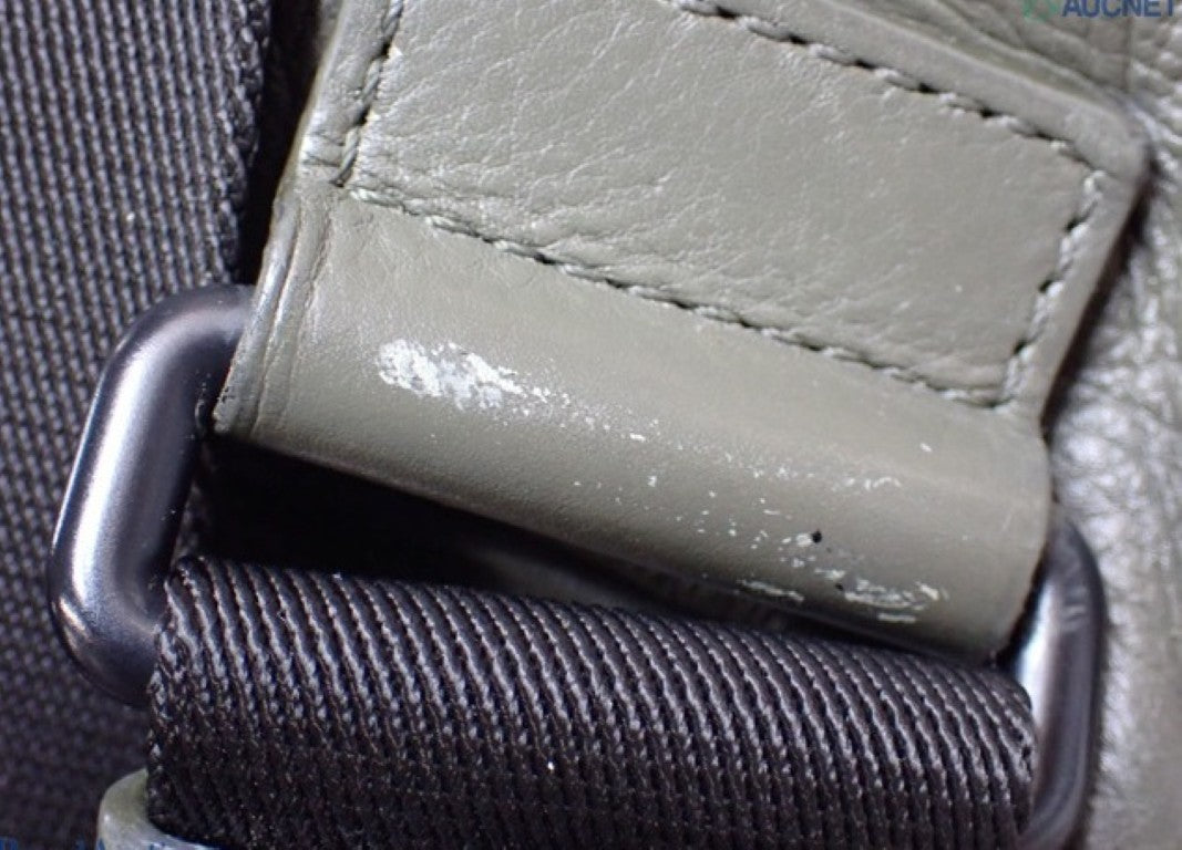 LOUIS VUITTON ルイヴィトン ショルダーバッグ チョーク スリングバッグ M44634 カーキ系 モノグラムシャドウ メンズ 美品