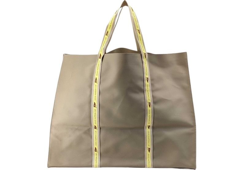 LOUIS VUITTON ルイヴィトン トートバッグ ルイヴィトン カップ ベージュ系 ナイロン ユニセックス 美品