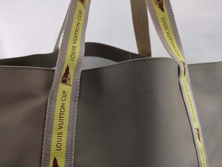 LOUIS VUITTON ルイヴィトン トートバッグ ルイヴィトン カップ ベージュ系 ナイロン ユニセックス 美品