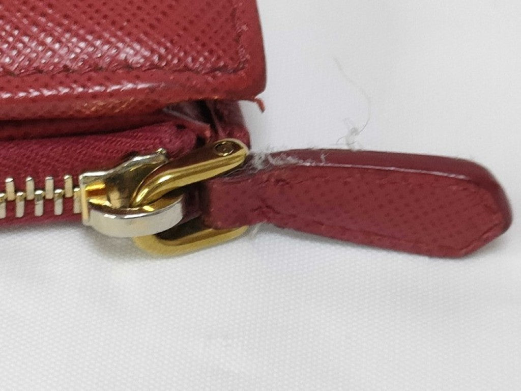 PRADA プラダ 二つ折り財布 1ML023 レッド系 サフィアーノレザー レディース ゴールド金具 美品