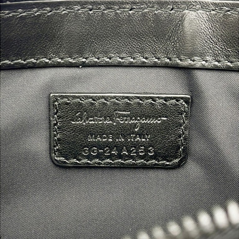 Salvatore Ferragamo フェラガモ クラッチバッグ ガンチーニ GG-24 A253 ブラック×グレー系 レザー メンズ 美品