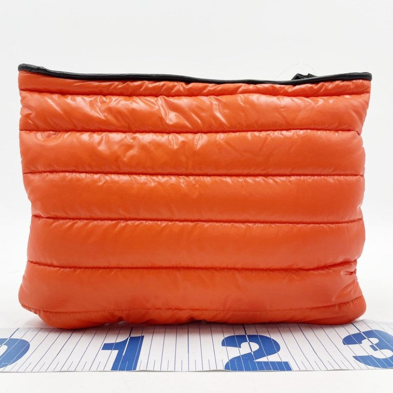 MONCLER モンクレール クラッチバッグ ポーチGM E109A6004100 オレンジ ブラック系 ナイロン メンズ 美品