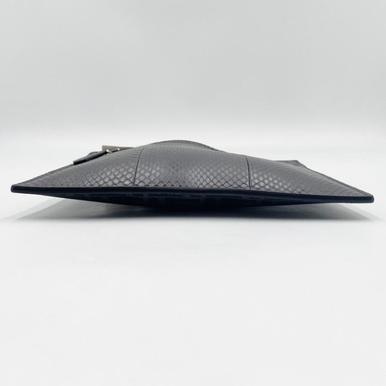 FENDI フェンディ クラッチバッグ ズッカ 7AR985 グレー系 ブラック PVC × レザー ユニセックス シルバー金具 超美品